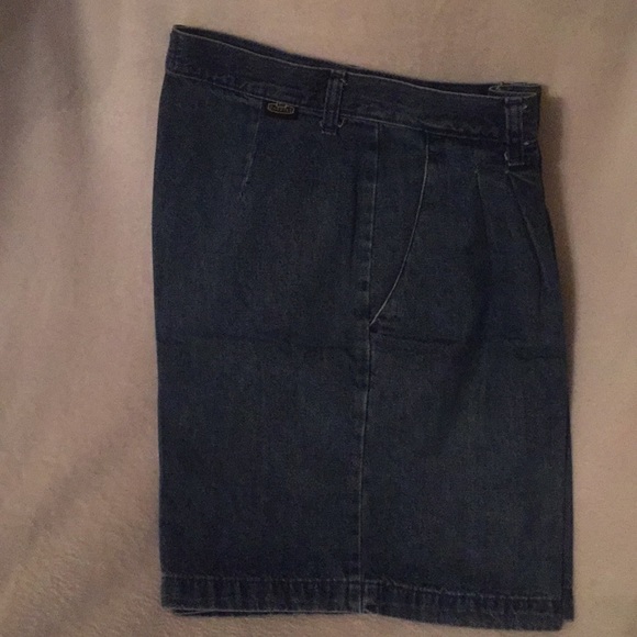 Women’s jean shorts - Picture 3 of 4
